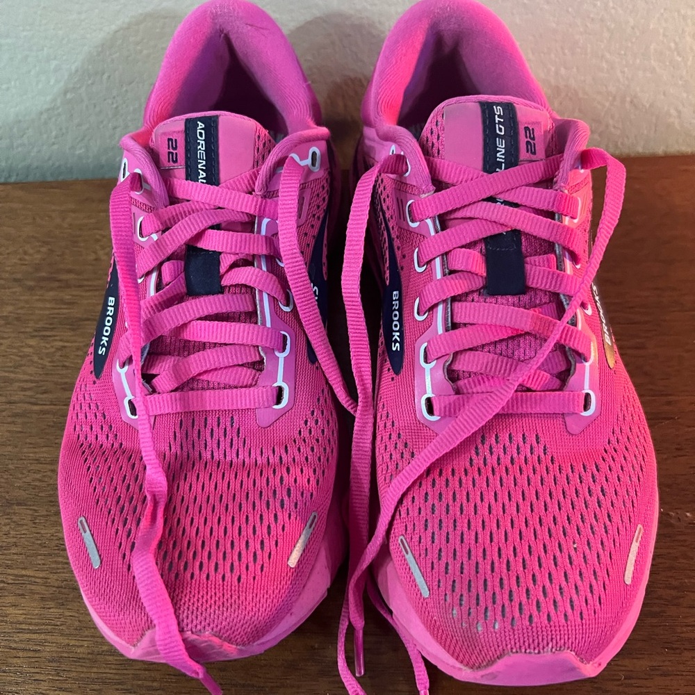 Brooks Adrenaline GTS 22 Running Shoe - 8M